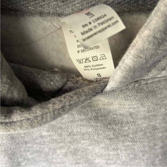 Tough Mudder Hoodie - Picture 3 of 4